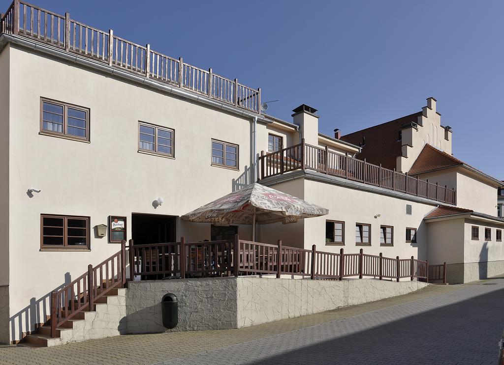 Hotel Zlata Hvezda วิมแปร์ค ภายนอก รูปภาพ