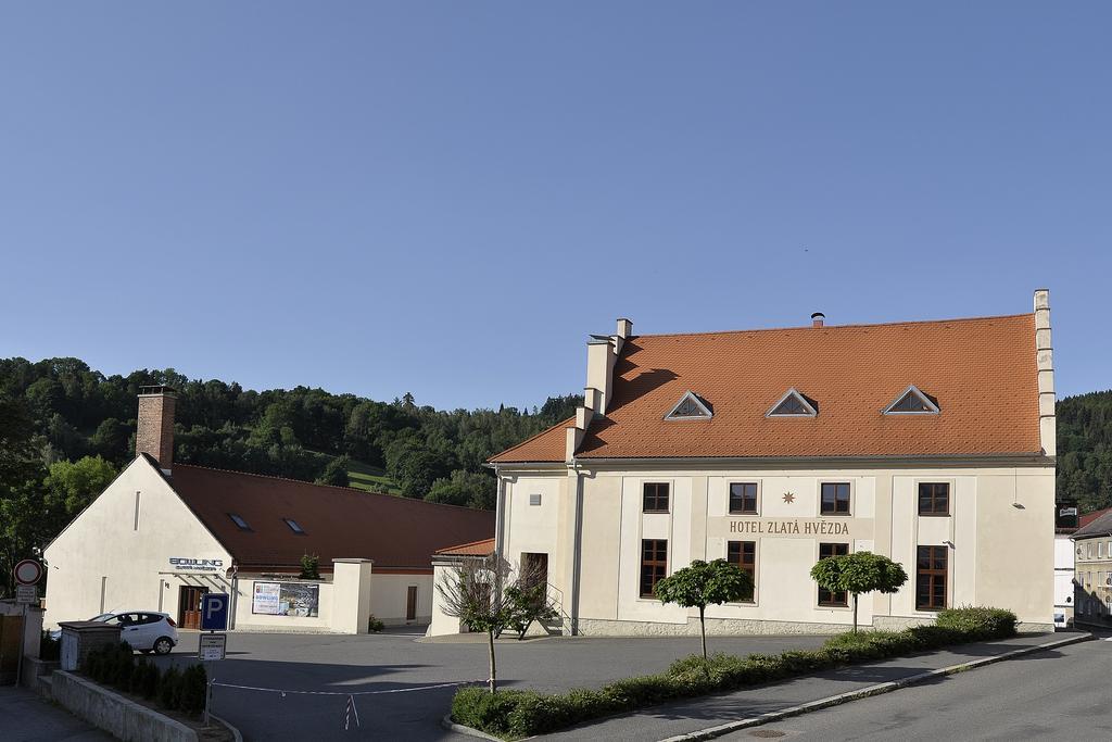 Hotel Zlata Hvezda วิมแปร์ค ภายนอก รูปภาพ