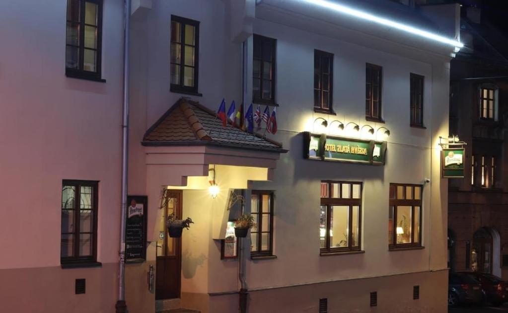 Hotel Zlata Hvezda วิมแปร์ค ภายนอก รูปภาพ